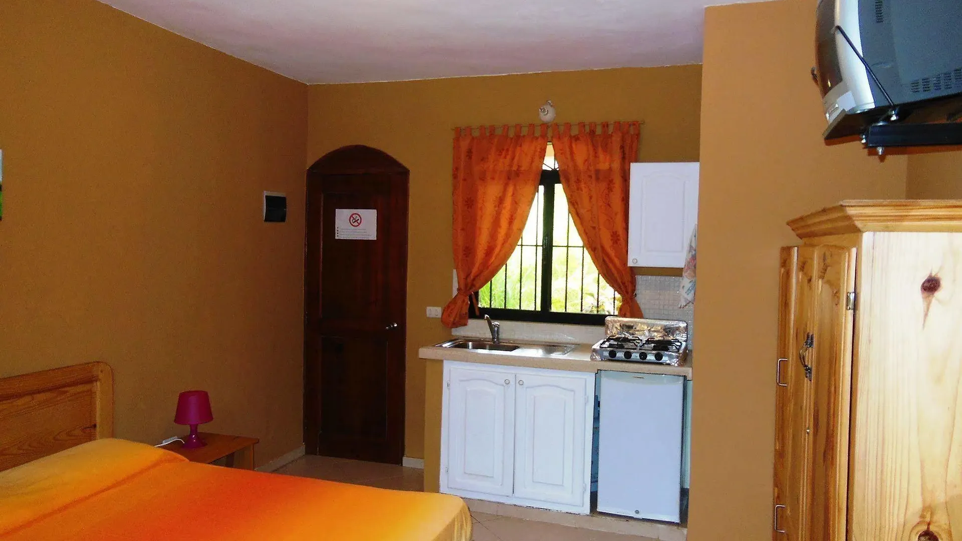 Casa Lily & Coco Aparthotel Las Terrenas 2*,
